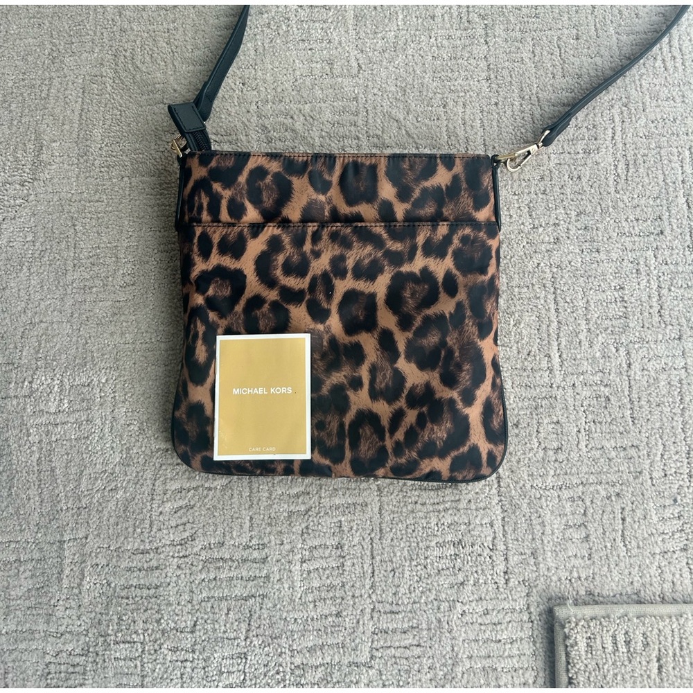 Michael Kors Authentic Crossbody Bag EUC